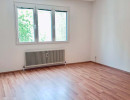 Wohnzimmer in einer verkehrsg&uuml;nstig gelegenen Wohnung im 5.Bezirk in Wien