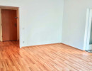 Blick vom Wohnzimmer ins Vorzimmer mit Sicherheitst&uuml;re in einer Wohnung im 5.Bezirk in Wien