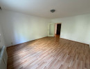 Wohnzimmer in einer verkehrsg&uuml;nstig gelegenen 3 Zimmer Wohnung im 5.Bezirk in Wien