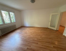 gro&szlig;es Wohnzimmer einer verkehrsg&uuml;nstig gelegenen 3 Zimmer Wohnung im 5.Bezirk in Wien