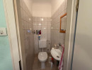 Separates WC mit Handwaschbecken in einer Wohnung in Weidling bei Klosterneuburg