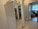 Gang vor Badezimmer in der Wohnung in Kritzendorf 